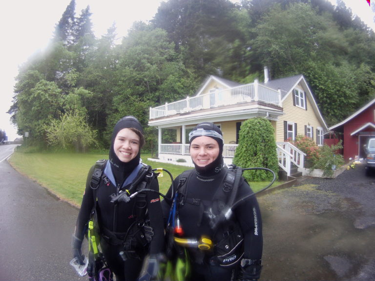 Yellow House Dive Weekend in Hoodsport Washington Salem Scuba